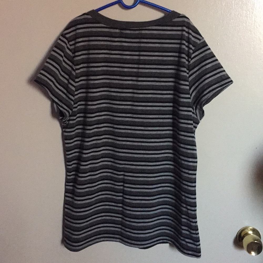T-shirt - Picture 5 of 5